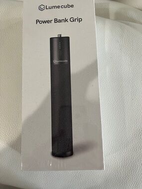 Lume Cube Power Bank Grip - Black